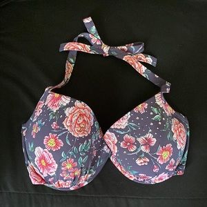 I’m selling lots of different items but today it’s Bras and lots of them